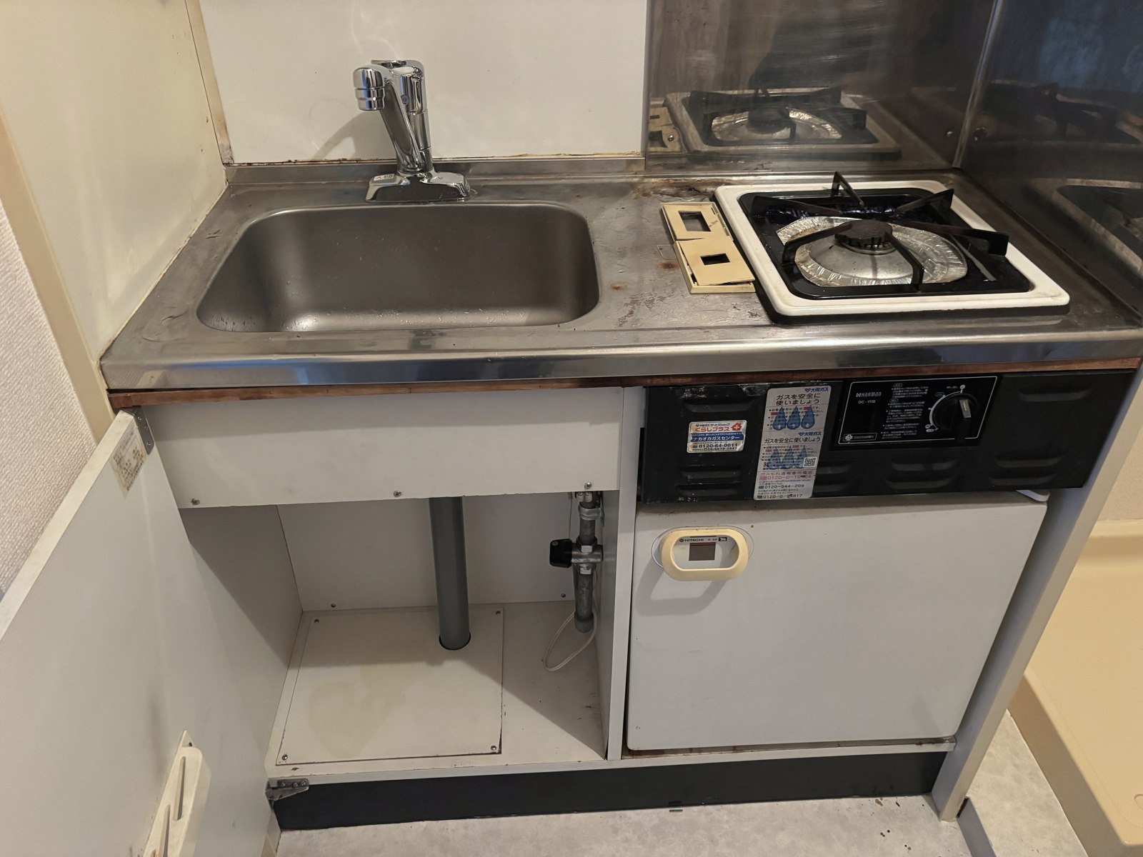 天下茶屋・水栓交換後のキッチン全体
